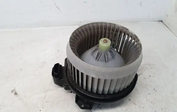 Toyota Yaris Heater fan/blower 3102 3U28