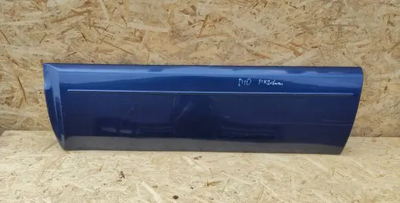 Mitsubishi Pajero Front door trim (molding) 5727A073
