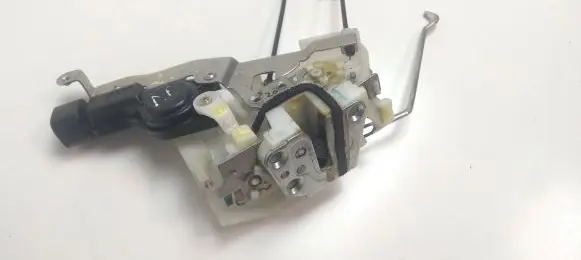 Nissan Pixo Front door lock ID12537