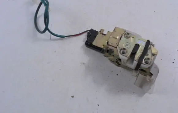 Mazda Demio Rear door lock