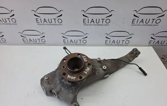 BMW 5 GT F07 Front wheel hub 6782099
