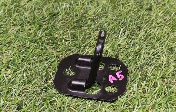 Bentley Continental Engine bonnet/hood lock/latch loop/hook 3W0823515