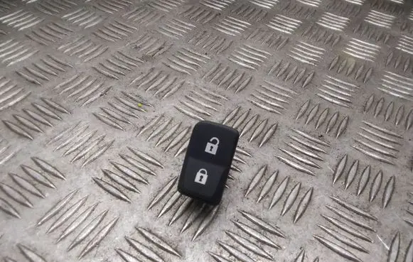 Volvo C30 Central locking switch button 30773333 30773334