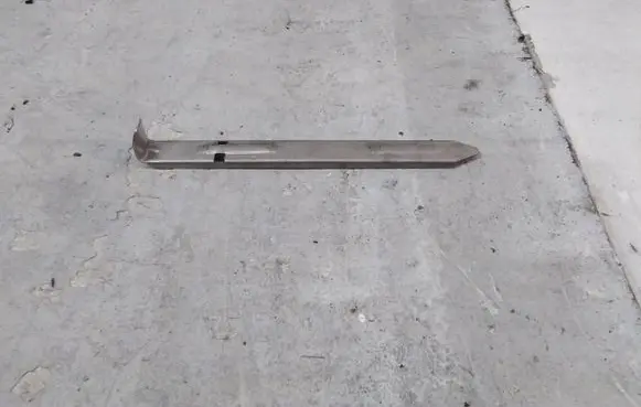 Volvo V70 Headlight/headlamp mounting bracket 30678340