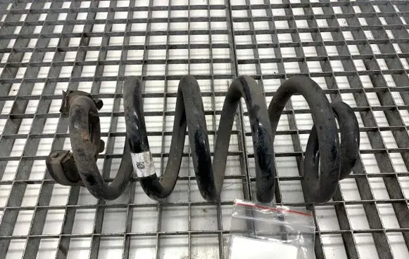 Audi Q4 Sportback e-tron Rear coil spring 