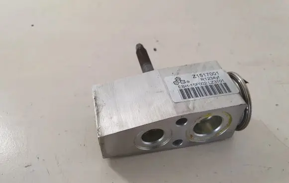 Air conditioning (A/C) expansion valve