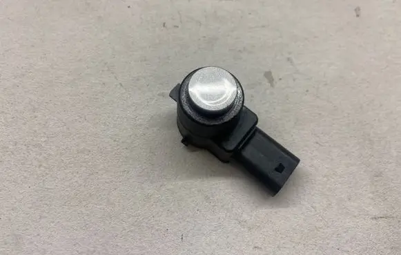 Mercedes-Benz CLS C218 X218 Parking PDC sensor A2125420118
