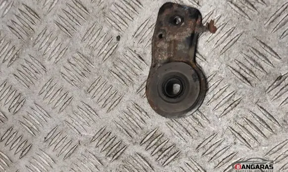 Nissan Primera Radiator mount bracket 