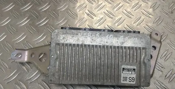 Toyota Verso-S Engine control unit/module 8966152N60