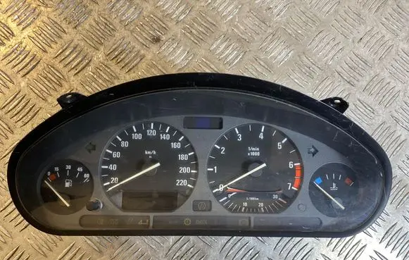 BMW 3 E36 Speedometer (instrument cluster) 8357422 88311197 8635316