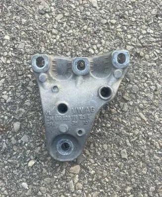 Audi A1 Engine mounting bracket 6Q0199185T
