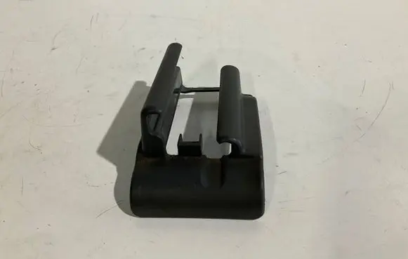 Mercedes-Benz E W211 Front passenger seat rail trim 2119192420 77020002