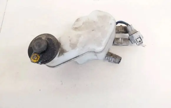 Brake fluid reservoir