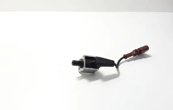 Audi A6 S6 C7 4G Turbo solenoid valve 04L907284