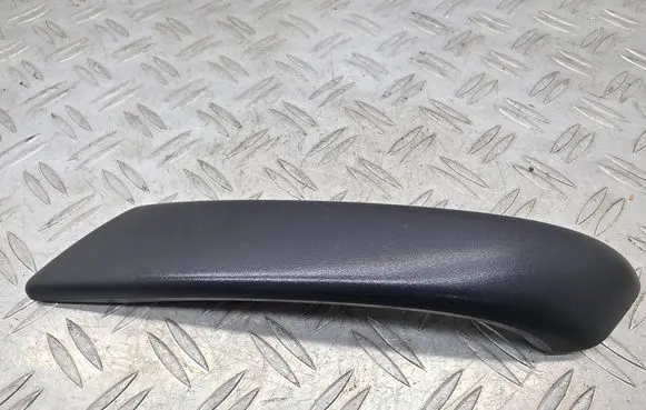 Skoda Octavia Mk2 (1Z) Front door interior handle trim 1Z0867198B