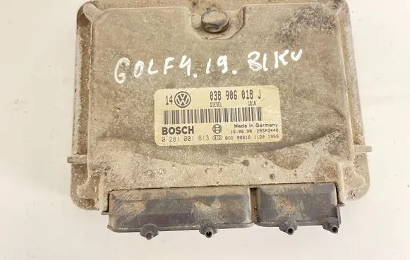 Volkswagen Golf IV Engine control unit/module 0281001613 038906018J