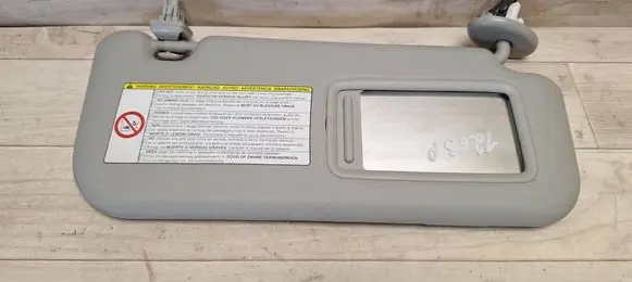 Toyota Auris 150 Sun visor 