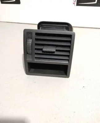Volkswagen Transporter - Caravelle T5 Dashboard side air vent grill/cover trim 7H1819204C