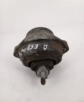 BMW X5 E53 Engine mount bracket 6758444