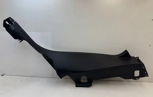 Porsche Macan (95B) Rear sill trim cover 95B867768F
