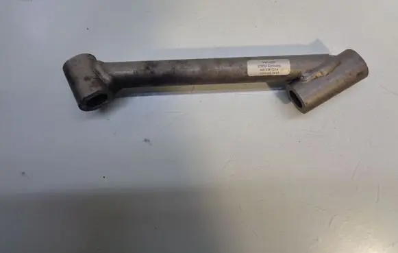 Volkswagen PASSAT B8 EGR valve cooler bracket 04L129723A