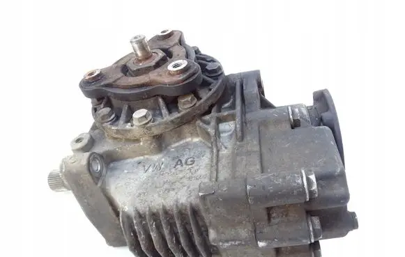 Audi A3 S3 8P Gearbox transfer box case 0AV409053P