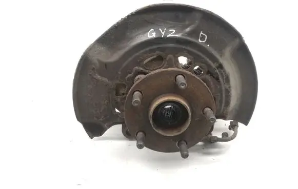 Front wheel hub