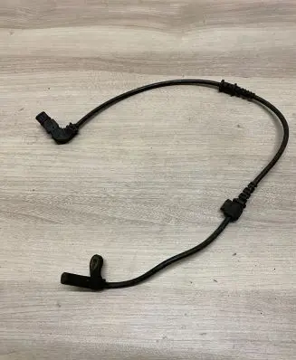 Mercedes-Benz E W211 ABS brake wheel speed sensor A2035400417
