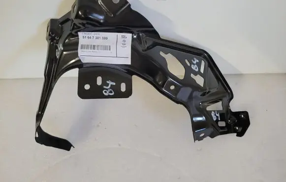 Mini One - Cooper F56 F55 Headlight/headlamp mounting bracket 51647301599