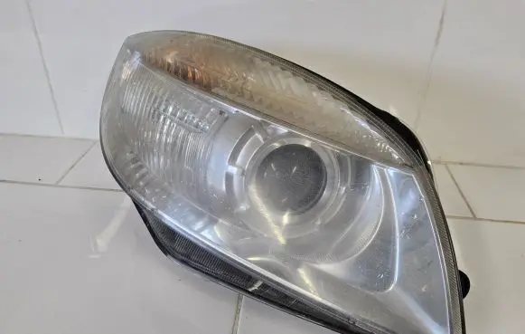 Skoda Fabia Mk2 (5J) Headlight/headlamp 24783200