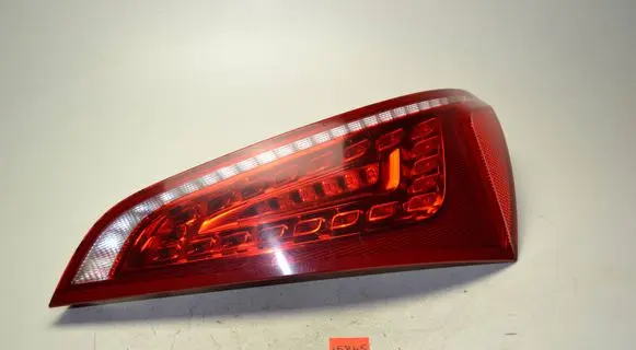 Audi Q5 SQ5 Rear/tail lights AU416T2 8R0945094A