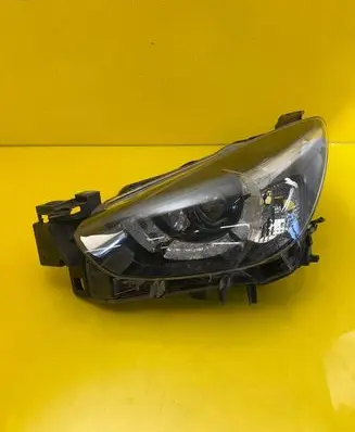 Mazda 2 Headlight/headlamp D09K-51040