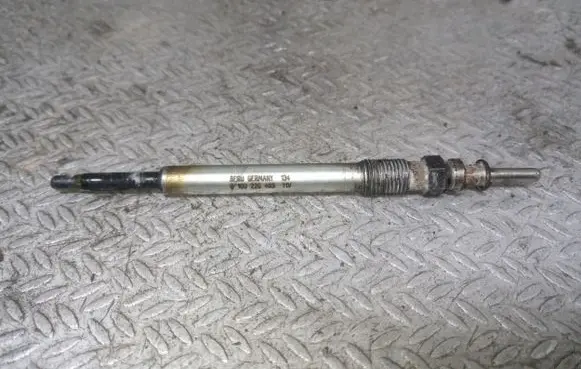 Opel Zafira A Glow plug 0100226489