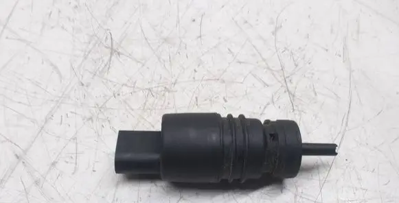Mercedes-Benz E W211 Windscreen/windshield washer pump