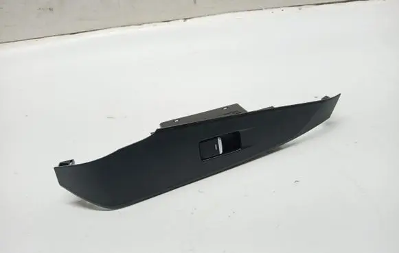 Mazda 6 Electric window control switch GMM666380