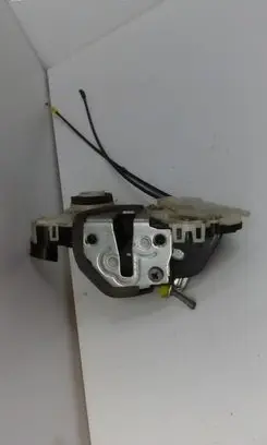 Subaru XV Front door lock