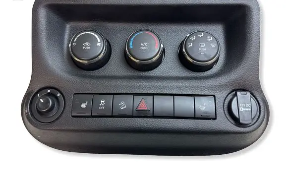 Jeep Wrangler Climate control unit P68197433AB 974339K70110019