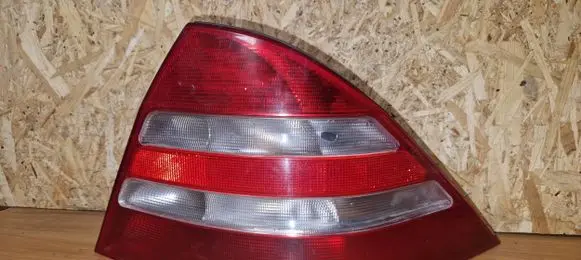 Mercedes-Benz S W220 Rear/tail lights A2208200164