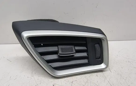 Nissan Qashqai Dashboard side air vent grill/cover trim 687604EH0A 68760HV00B