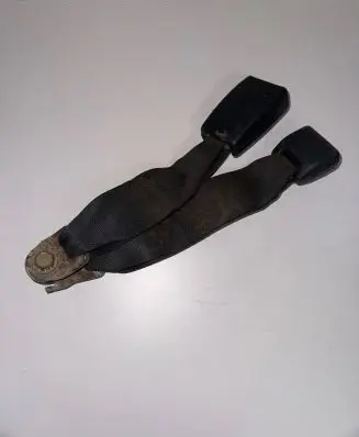 Nissan Murano Z50 Middle seatbelt buckle (rear) 