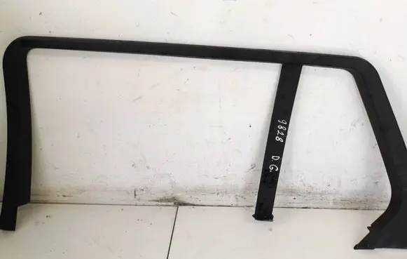 Mercedes-Benz C AMG W204 Rear door glass trim molding a2047350471