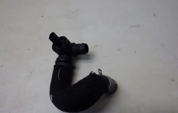 Renault Captur II Engine coolant pipe/hose