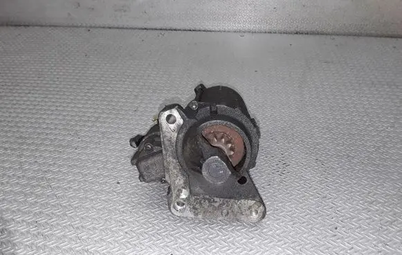 Peugeot 407 Starter motor 9645100680