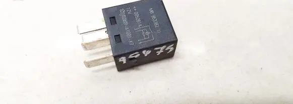 Mitsubishi Space Star Other relay mb95338211 005261a