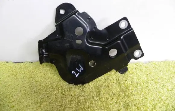 Audi e-tron Fender mounting bracket 4ke821150