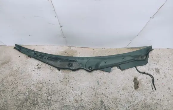 Mercedes-Benz E W212 Wiper trim A2128300013