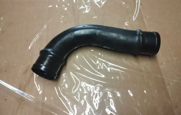 Nissan Qashqai Engine coolant pipe/hose