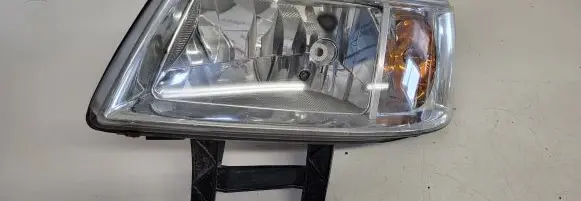 Volkswagen Transporter - Caravelle T5 Headlight/headlamp