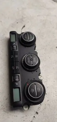 Volkswagen PASSAT B6 Climate control unit