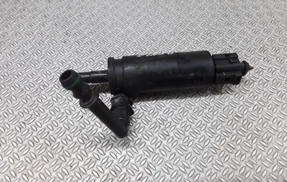 Volkswagen Golf Plus Windscreen/windshield washer pump 3B7955681